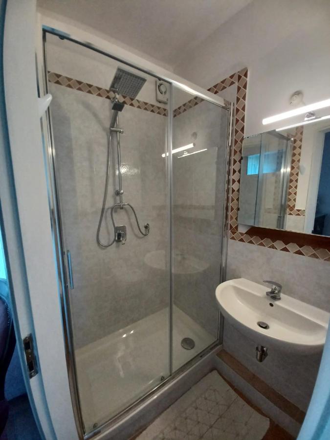 Casa Vacanze L'Acquerello Lari Dış mekan fotoğraf